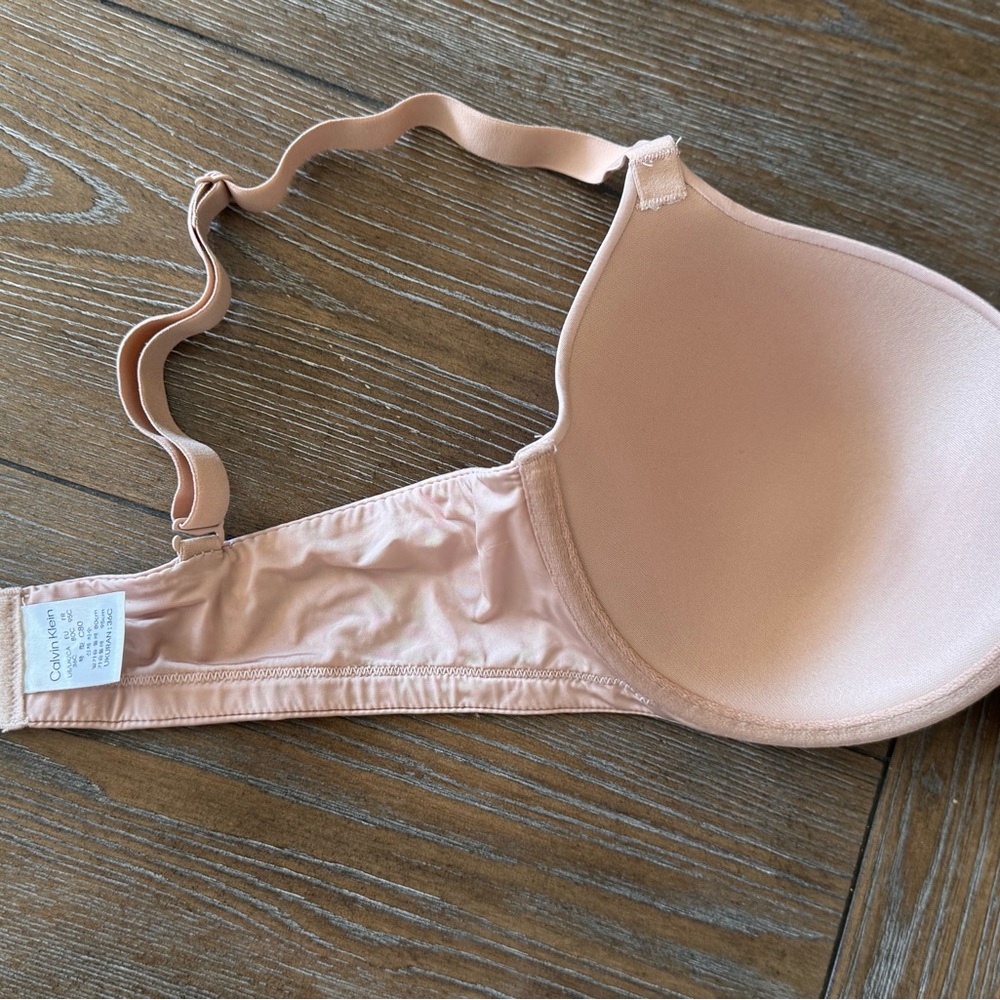 Calvin Klein Light Pink Bra - Picture 10 of 10